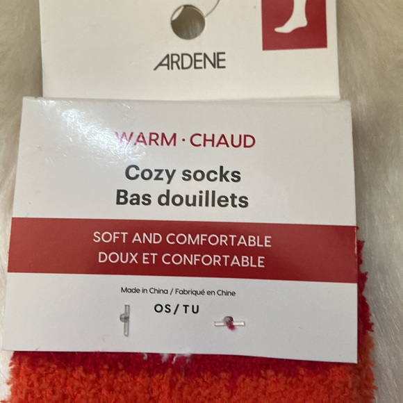 Brand new pair of cozy socks - Picture 2 of 2